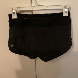 Lululemon spped up short